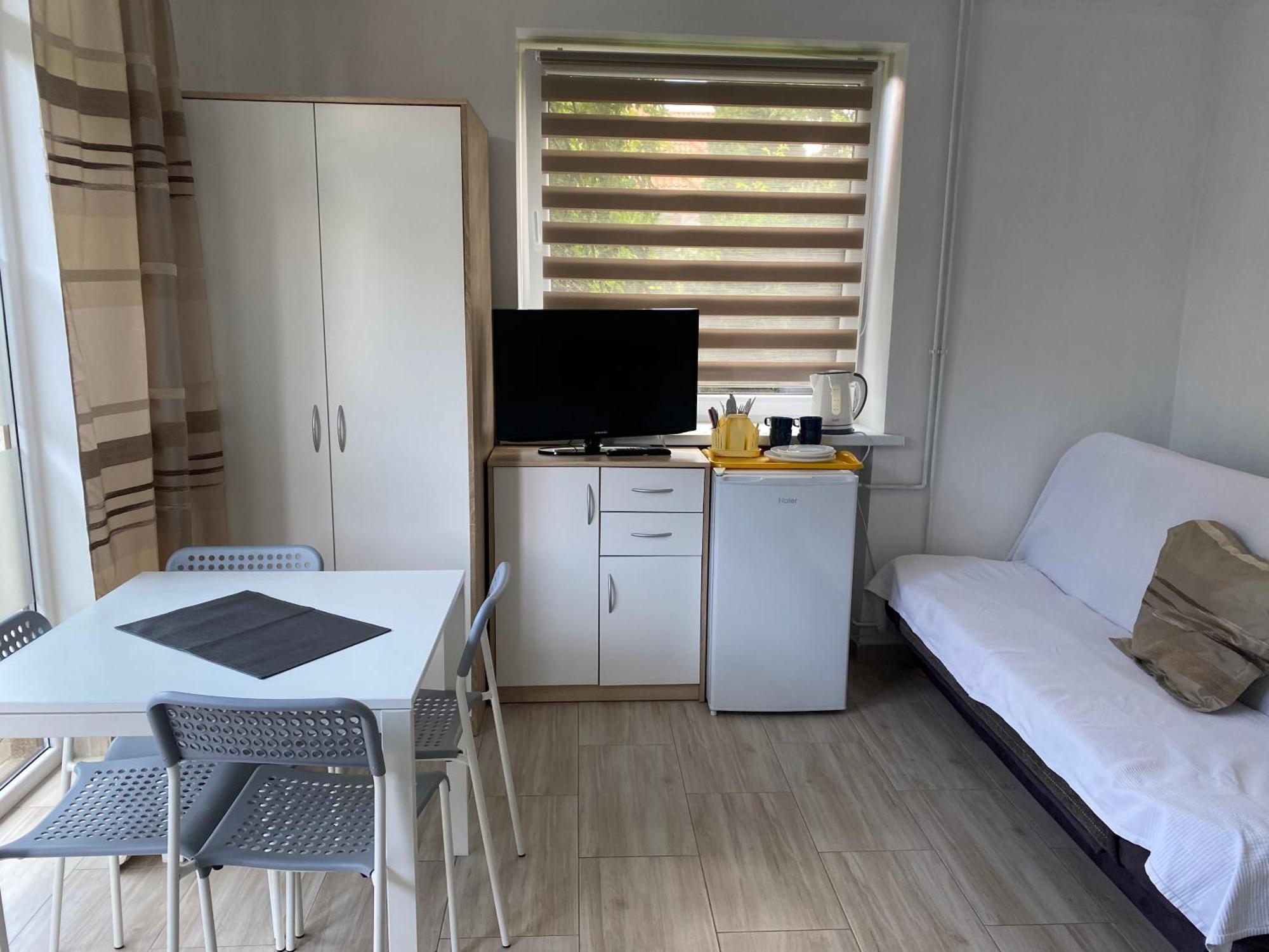 Alda-Pokoje Goscinne Nad Morzem Dziwnow Bagian luar foto