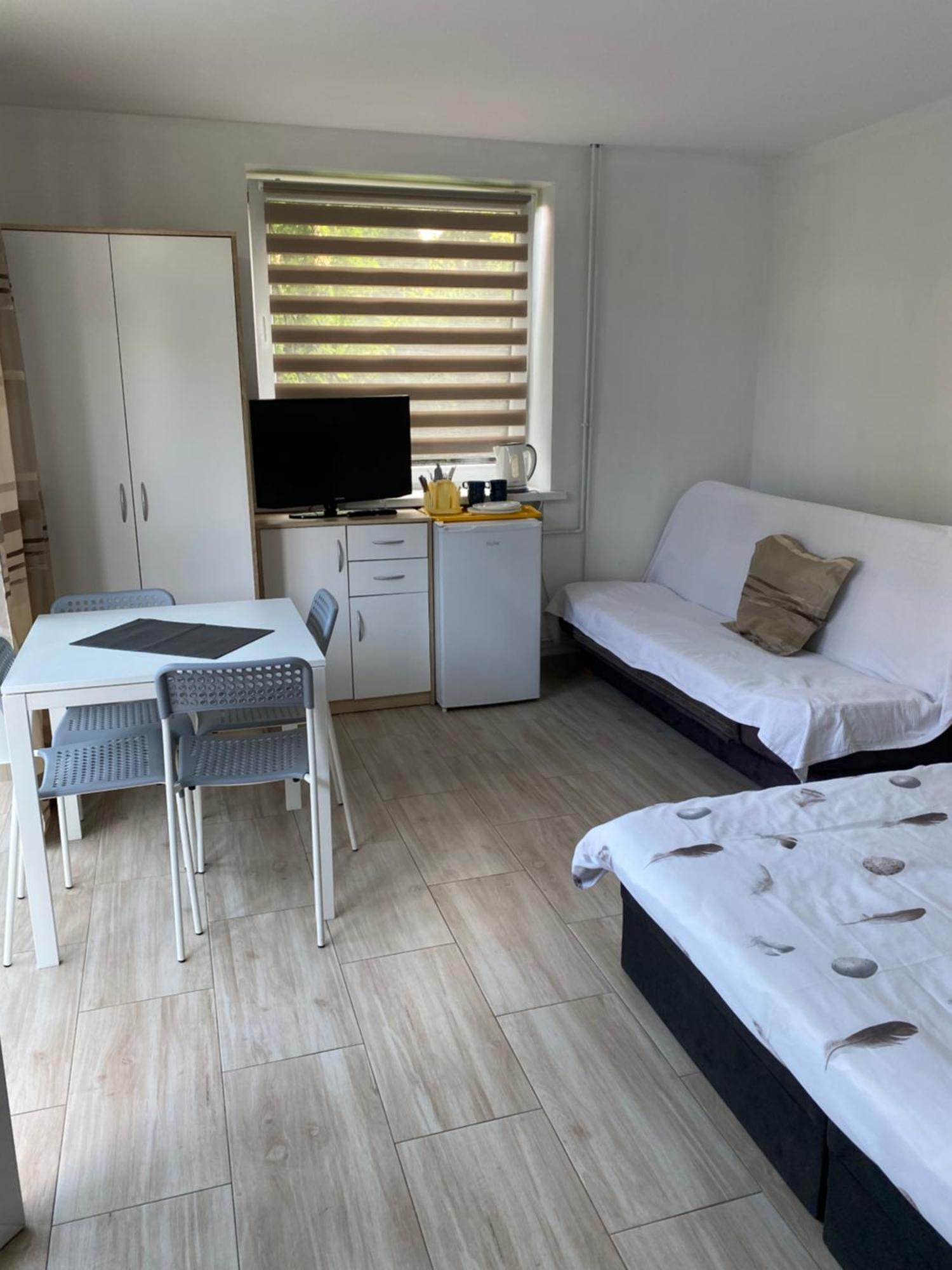 Alda-Pokoje Goscinne Nad Morzem Dziwnow Bagian luar foto